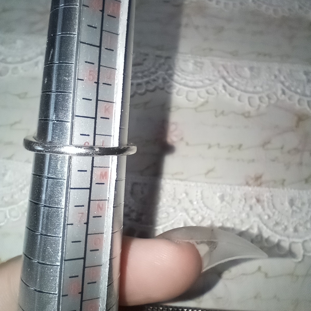 Green Gemstone Ring - image 8